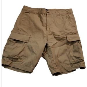 Levi Cargo Shorts/ Mes/ Size 32